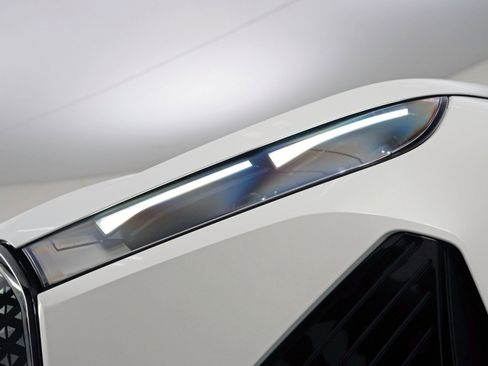 Used 2022 BMW iX xDrive50 w/ Sport Package image 62