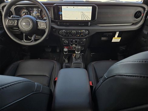 New 2025 Jeep Gladiator Rubicon image 14