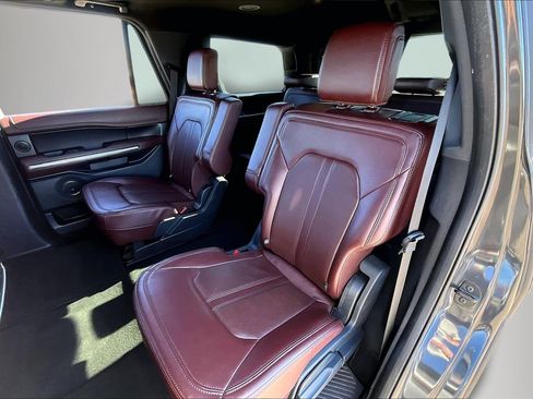Certified 2024 Ford Expedition Limited image 22