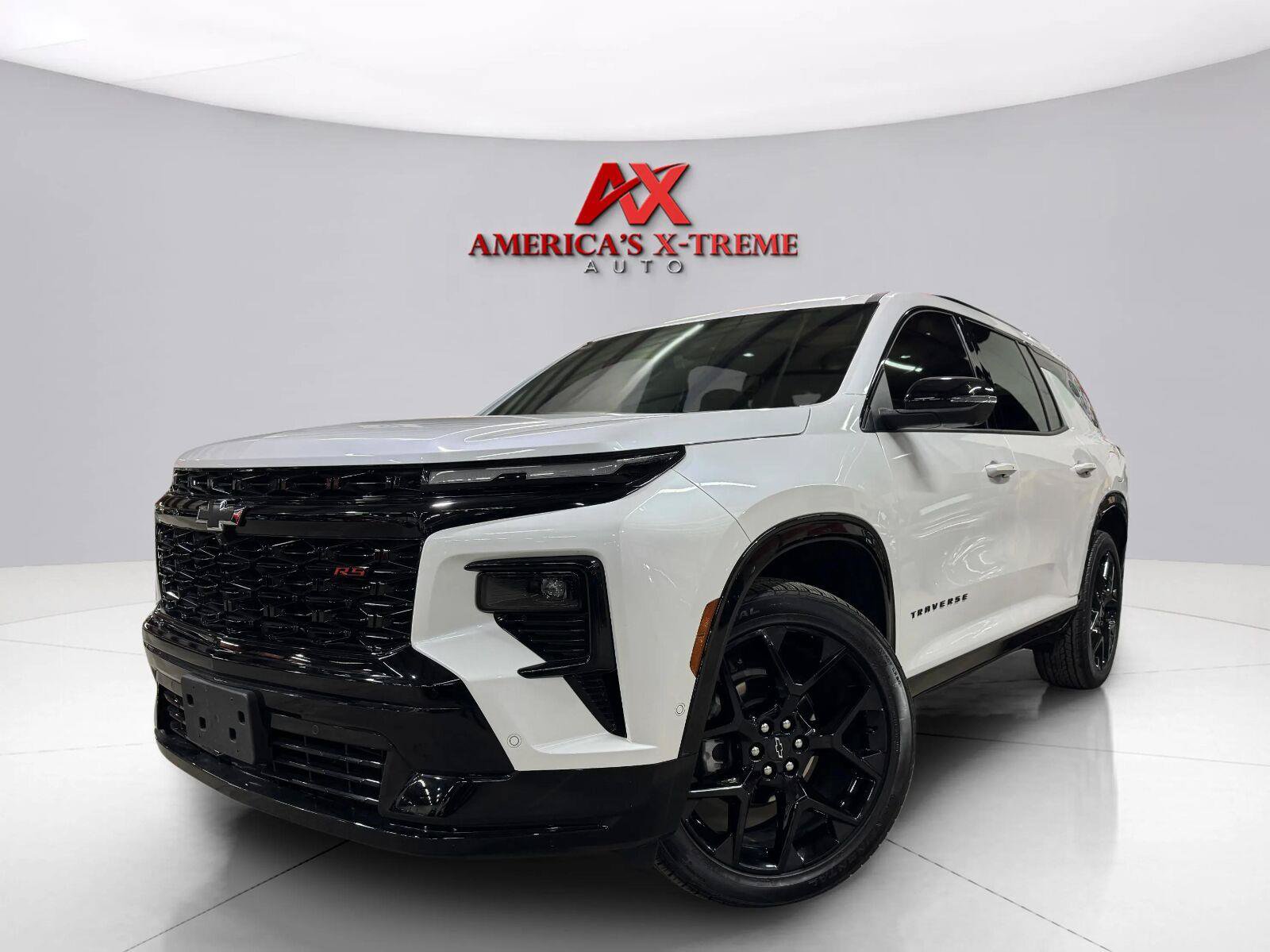 Used 2024 Chevrolet Traverse RS AWD/4WD image 1