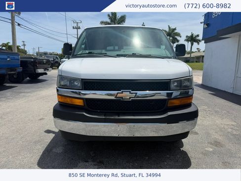Used 2018 Chevrolet Express 3500 LT w/ LT Preferred Equipment Group RWD image 8