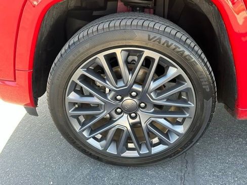 Used 2022 Jeep Compass Limited AWD/4WD image 32