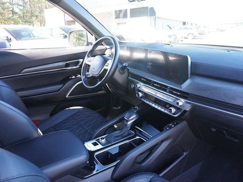 Used 2024 Kia Telluride EX X-Line image 34