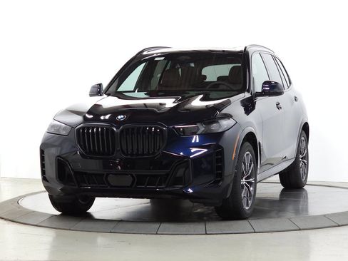 Used 2026 BMW X5 xDrive40i w/ M Sport Package AWD/4WD image 3
