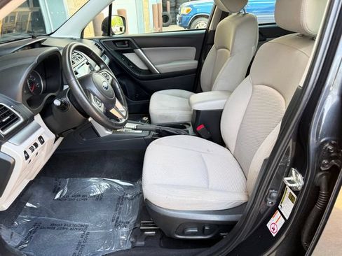 Used 2018 Subaru Forester 2.5i Premium w/ All-Weather Package AWD/4WD image 6