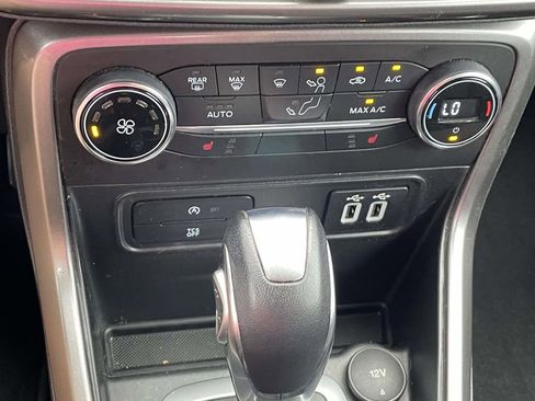 Used 2020 Ford EcoSport SE FWD image 26