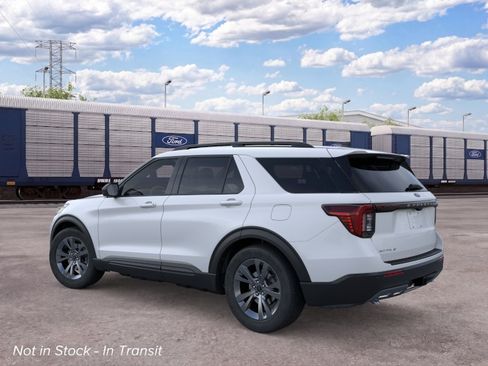 New 2026 Ford Explorer Active AWD/4WD image 5