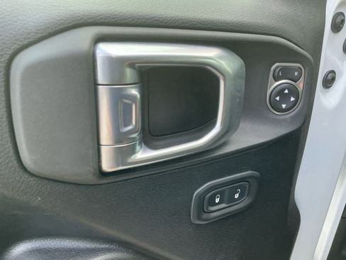 Used 2021 Jeep Wrangler Unlimited Rubicon image 19