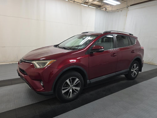 Used 2018 Toyota RAV4 XLE AWD/4WD image 3