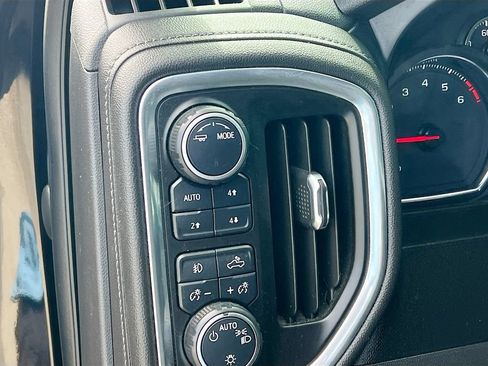 Used 2021 Chevrolet Silverado 1500 LT Trail Boss AWD/4WD image 10
