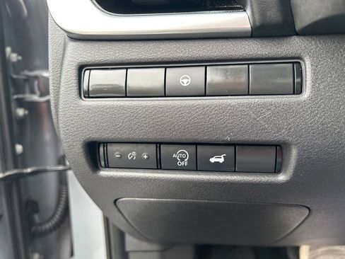 Certified 2023 Nissan Rogue SL w/ SL Premium Package FWD image 20
