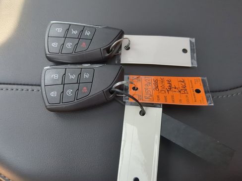 Used 2025 Chevrolet Tahoe LT w/ Comfort Package image 28