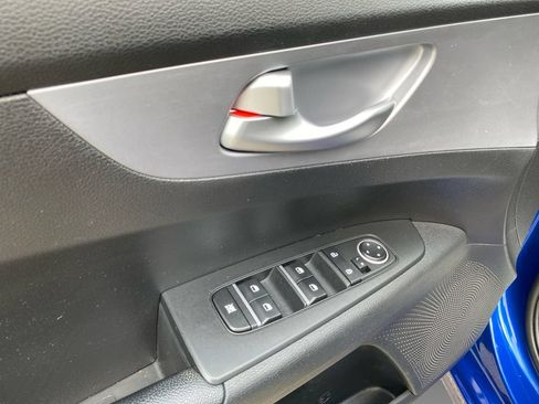 Certified 2023 Kia Forte LXS FWD image 23