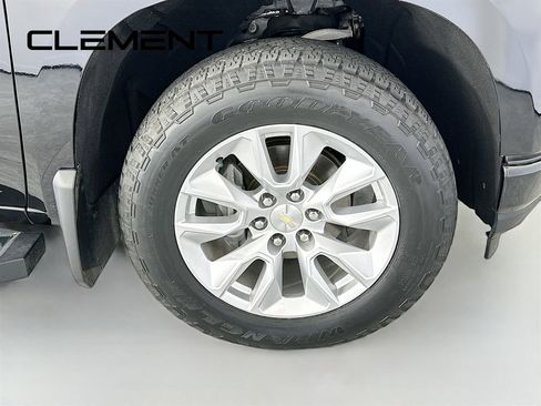 Used 2020 Chevrolet Silverado 1500 Custom w/ Custom Value Package image 32