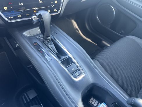 Used 2020 Honda HR-V EX image 32