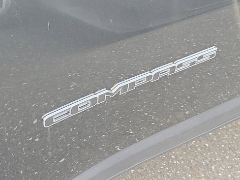 New 2024 Jeep Compass Latitude w/ Sun and Sound Group image 6