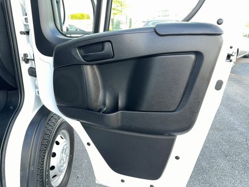 Used 2023 RAM ProMaster 2500 FWD image 18