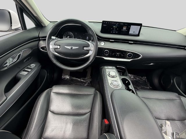 Used 2023 Genesis GV70 2.5T w/ Advanced Package AWD/4WD image 15