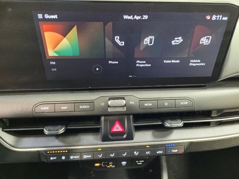 Used 2025 Kia K4 FWD image 25