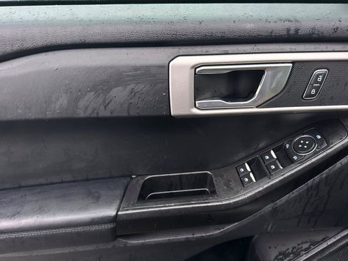 Used 2021 Ford Explorer 4WD image 11