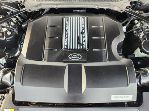 Used 2020 Land Rover Range Rover HSE image 30