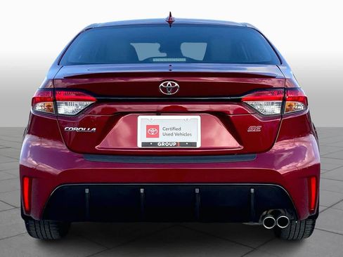 Used 2025 Toyota Corolla SE w/ SE Premium Package image 5
