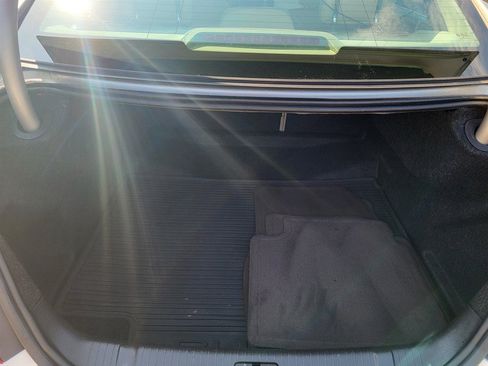 Used 2015 Buick LaCrosse Leather w/ Driver Confidence Package #1 FWD image 9