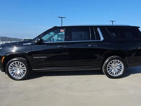 New 2026 Chevrolet Suburban High Country w/ LPO, Get Active Package RWD image 5