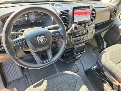 Used 2022 RAM ProMaster 2500 w/ Premium Convenience Group image 11