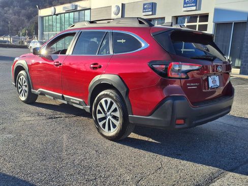 Certified 2025 Subaru Outback Premium image 4