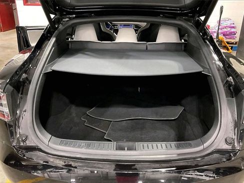 Used 2016 Tesla Model S P90D image 5