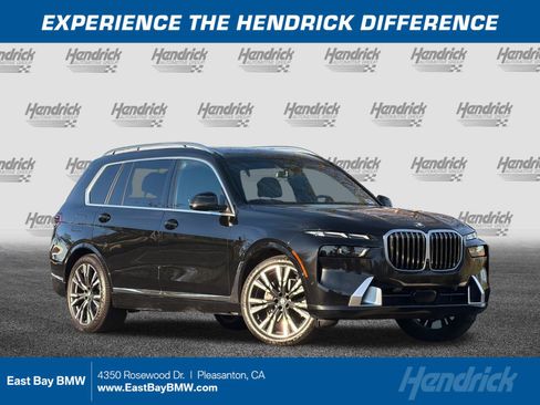 Certified 2023 BMW X7 xDrive40i w/ Premium Package image 1