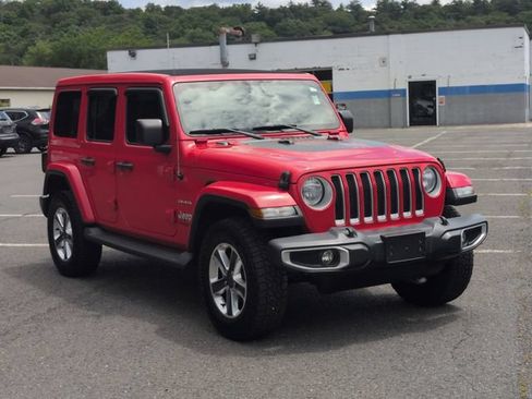 Certified 2021 Jeep Wrangler Unlimited Sahara w/ Cold Weather Group AWD/4WD image 3