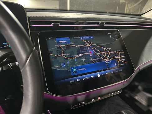 Used 2025 Mercedes-Benz E 450 4MATIC All-Terrain Wagon image 8