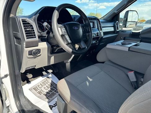 Used 2017 Ford F250 XLT w/ Advanced Security Pack image 30