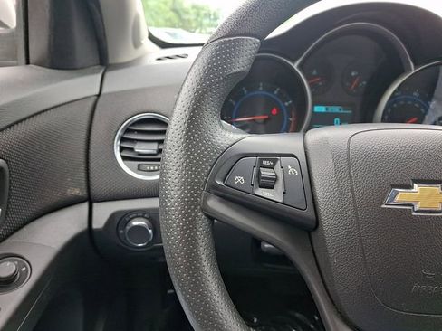 Used 2015 Chevrolet Cruze LT FWD image 19