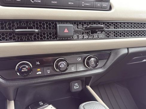 Used 2023 Honda HR-V LX image 19