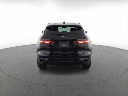 Used 2022 Jaguar F-PACE S image 7