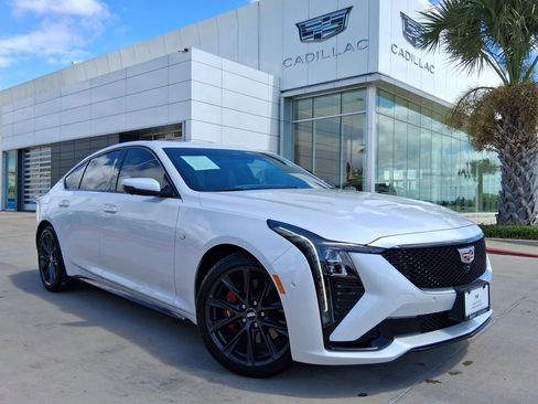 Used 2025 Cadillac CT5 Sport RWD image 1