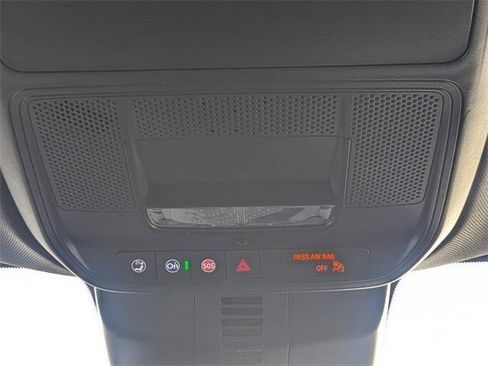 New 2025 GMC Hummer EV 2X image 19