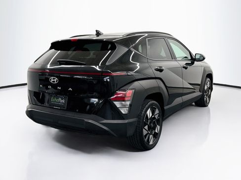 Used 2025 Hyundai Kona SEL FWD image 9