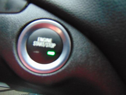 Used 2024 Chevrolet Equinox LT image 42