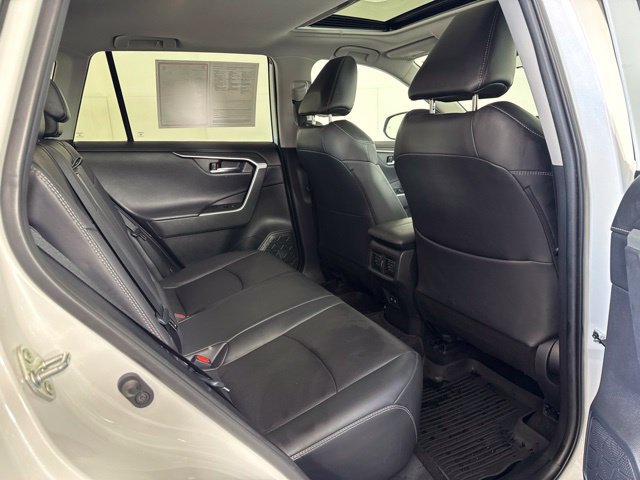 Used 2020 Toyota RAV4 Limited w/ Limited Grade Weather Package AWD/4WD image 5