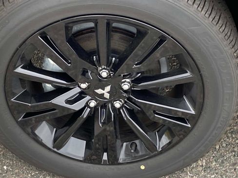 Used 2024 Mitsubishi Eclipse Cross LE image 27