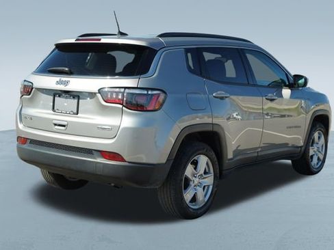 Used 2022 Jeep Compass Latitude w/ Convenience Group image 9