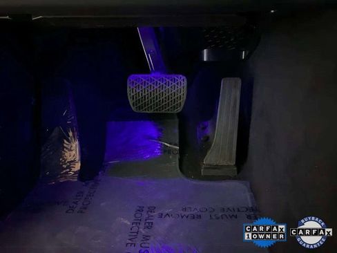 Used 2025 Mercedes-Benz E 350 Sedan image 38