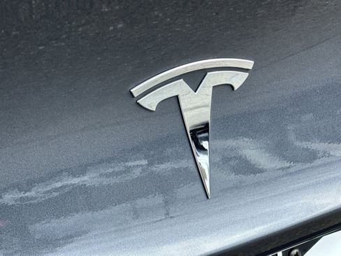Used 2023 Tesla Model 3 Standard Range image 24