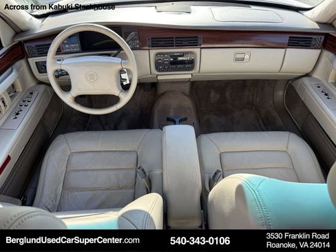 Used 1996 Cadillac De Ville Base image 20