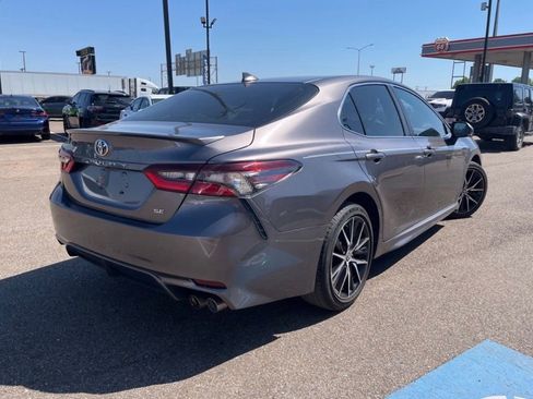 Used 2023 Toyota Camry SE image 6