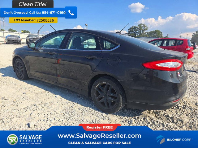 Used 2015 Ford Fusion SE FWD image 3